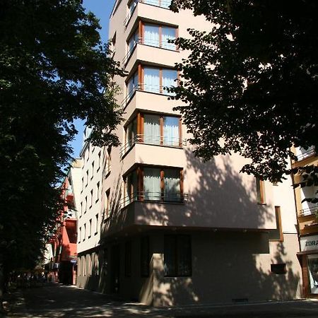 ラゼンスキー ホテル パーク Poděbrady エクステリア 写真