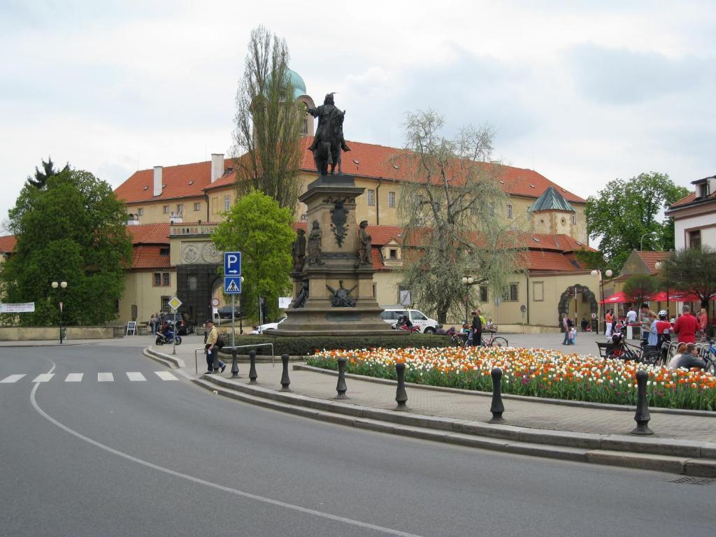 ラゼンスキー ホテル パーク Poděbrady エクステリア 写真